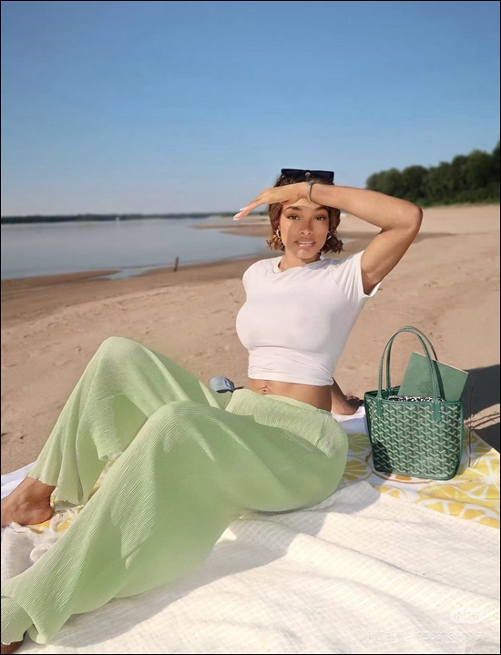 faed2459cbd50fc2f98f18115a766d54_1761553806_8257.jpg faed2459cbd50fc2f98f18115a766d54_1761553806_8257.jpg