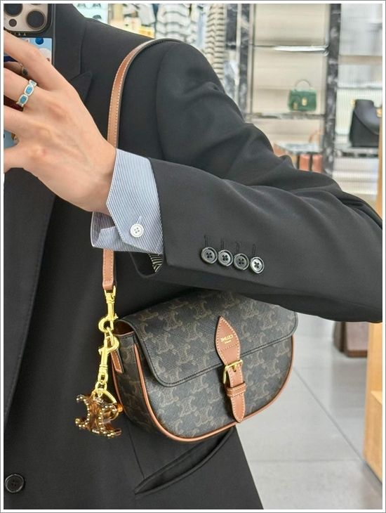 0003e089573b3bdd86a0374c3a2d68fb_1763090253_65.jpg 0003e089573b3bdd86a0374c3a2d68fb_1763090253_65.jpg