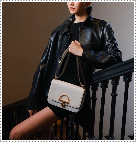 096f09ae349e62d6a9030e0134acd4ec_1762302113_3889.jpg 096f09ae349e62d6a9030e0134acd4ec_1762302113_3889.jpg