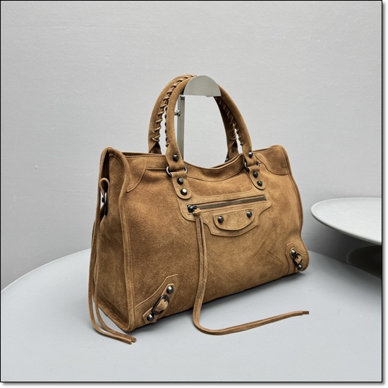 0a21a467ebc1f0edbc12169715ec9421_1763012072_9773.jpg 0a21a467ebc1f0edbc12169715ec9421_1763012072_9773.jpg