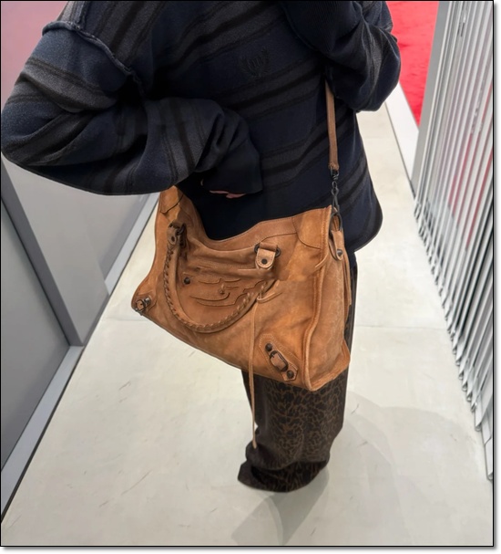 0a21a467ebc1f0edbc12169715ec9421_1763012170_9803.jpg 0a21a467ebc1f0edbc12169715ec9421_1763012170_9803.jpg