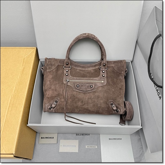 0a21a467ebc1f0edbc12169715ec9421_1763012176_2649.jpg 0a21a467ebc1f0edbc12169715ec9421_1763012176_2649.jpg