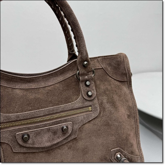 0a21a467ebc1f0edbc12169715ec9421_1763012194_7232.jpg 0a21a467ebc1f0edbc12169715ec9421_1763012194_7232.jpg