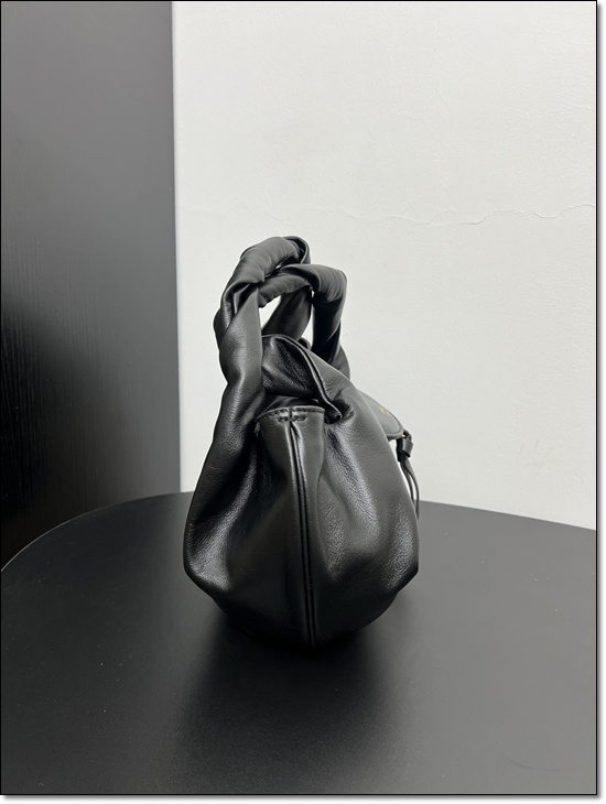 880841f0920ea5d3d4710d91f37a6012_1763422905_9305.jpg 880841f0920ea5d3d4710d91f37a6012_1763422905_9305.jpg