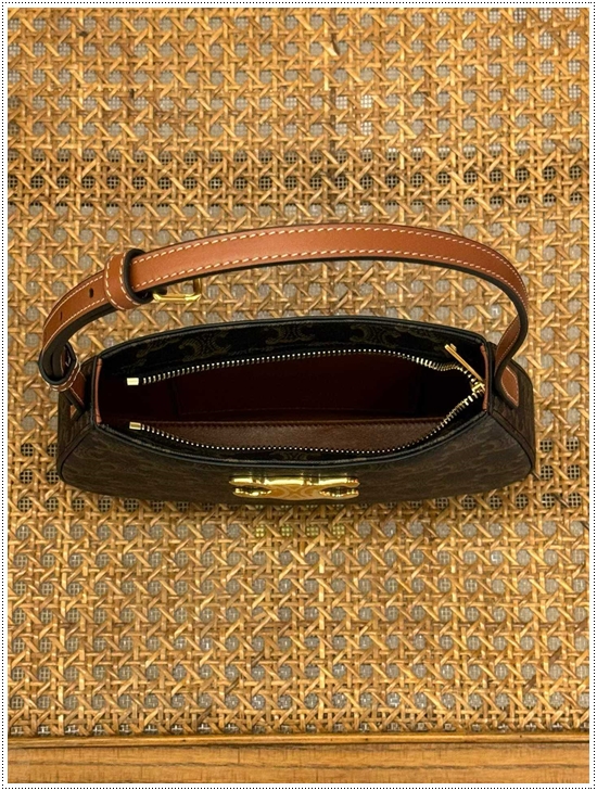 9157297354af1b981cb6270ff8dbbec1_1762414728_6974.jpg 9157297354af1b981cb6270ff8dbbec1_1762414728_6974.jpg