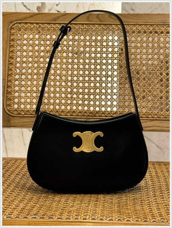 9157297354af1b981cb6270ff8dbbec1_1762414743_2475.jpg 9157297354af1b981cb6270ff8dbbec1_1762414743_2475.jpg