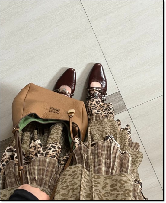 a07e2a92a3546489ebc8447a6729ebd2_1762329009_0027.jpg a07e2a92a3546489ebc8447a6729ebd2_1762329009_0027.jpg