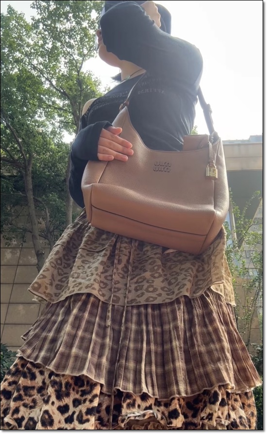 a07e2a92a3546489ebc8447a6729ebd2_1762329009_437.jpg a07e2a92a3546489ebc8447a6729ebd2_1762329009_437.jpg