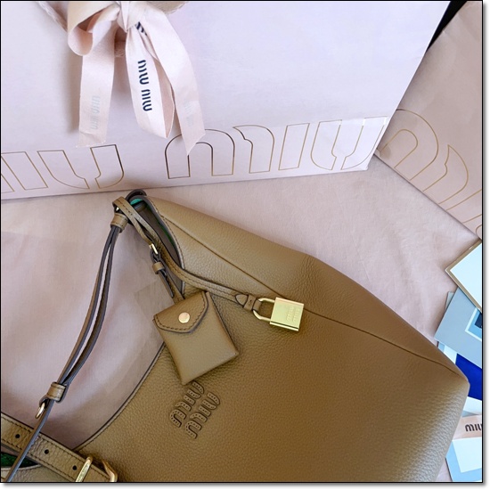 a07e2a92a3546489ebc8447a6729ebd2_1762329040_801.jpg a07e2a92a3546489ebc8447a6729ebd2_1762329040_801.jpg