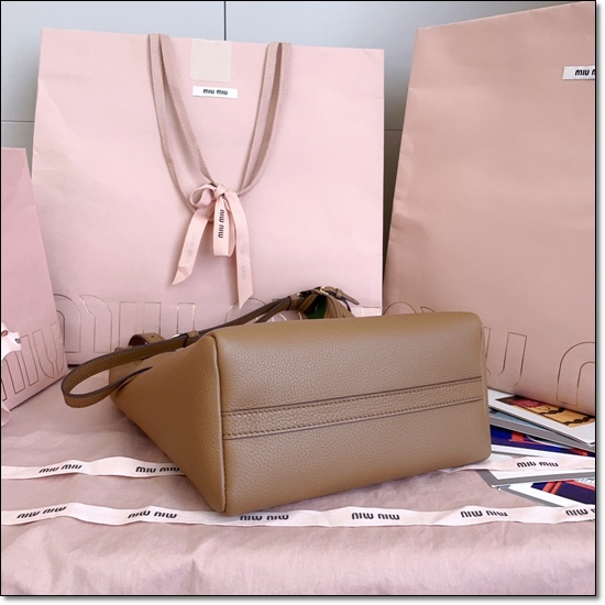 a07e2a92a3546489ebc8447a6729ebd2_1762329041_0436.jpg a07e2a92a3546489ebc8447a6729ebd2_1762329041_0436.jpg