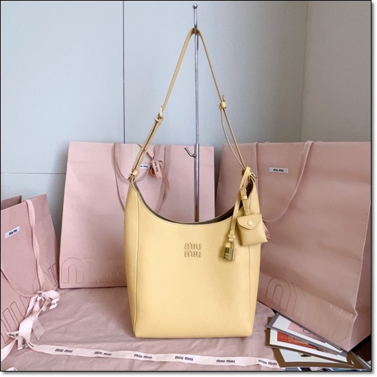 a07e2a92a3546489ebc8447a6729ebd2_1762329136_6374.jpg a07e2a92a3546489ebc8447a6729ebd2_1762329136_6374.jpg