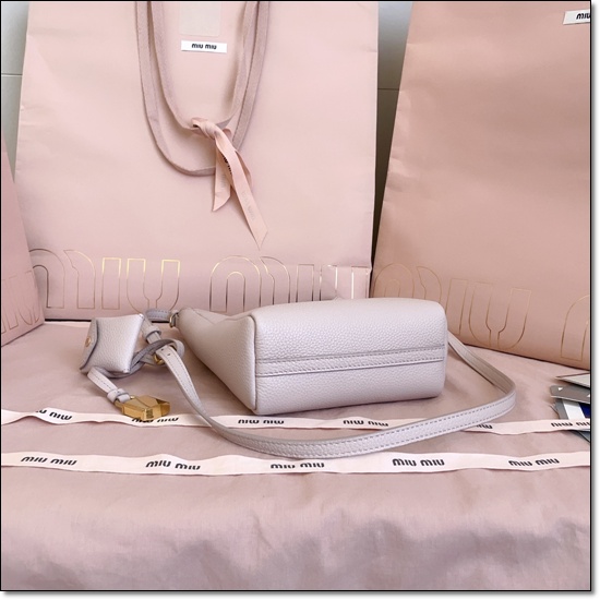 a07e2a92a3546489ebc8447a6729ebd2_1762329209_202.jpg a07e2a92a3546489ebc8447a6729ebd2_1762329209_202.jpg