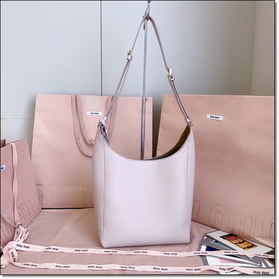 a07e2a92a3546489ebc8447a6729ebd2_1762329216_8126.jpg a07e2a92a3546489ebc8447a6729ebd2_1762329216_8126.jpg