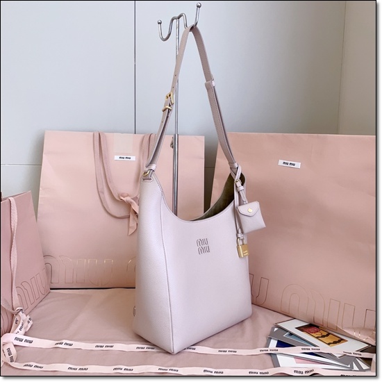 a07e2a92a3546489ebc8447a6729ebd2_1762329217_1847.jpg a07e2a92a3546489ebc8447a6729ebd2_1762329217_1847.jpg