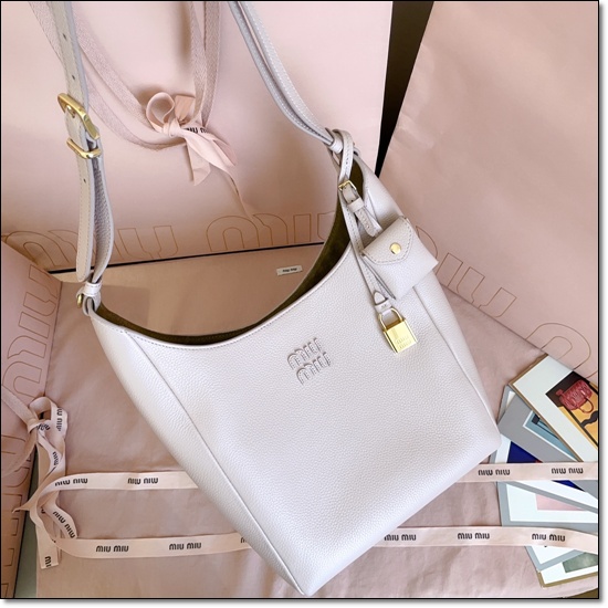 a07e2a92a3546489ebc8447a6729ebd2_1762329227_9516.jpg a07e2a92a3546489ebc8447a6729ebd2_1762329227_9516.jpg