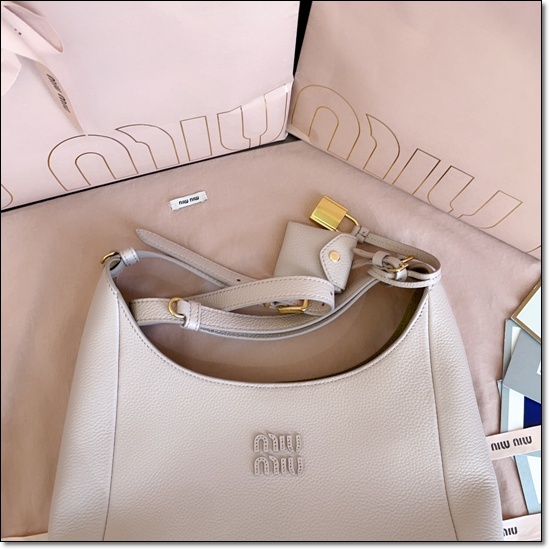 a07e2a92a3546489ebc8447a6729ebd2_1762329228_3426.jpg a07e2a92a3546489ebc8447a6729ebd2_1762329228_3426.jpg