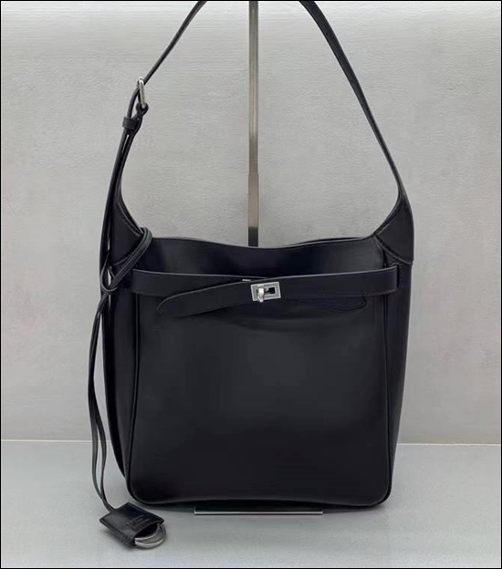 a894876dadc30feed5a0fe61c53403d2_1763360283_8505.jpg a894876dadc30feed5a0fe61c53403d2_1763360283_8505.jpg