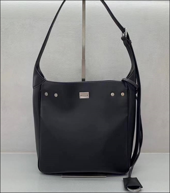 a894876dadc30feed5a0fe61c53403d2_1763360284_2574.jpg a894876dadc30feed5a0fe61c53403d2_1763360284_2574.jpg