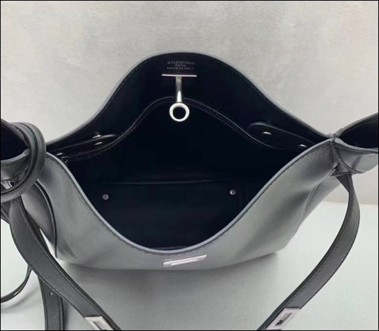 a894876dadc30feed5a0fe61c53403d2_1763360286_1892.jpg a894876dadc30feed5a0fe61c53403d2_1763360286_1892.jpg