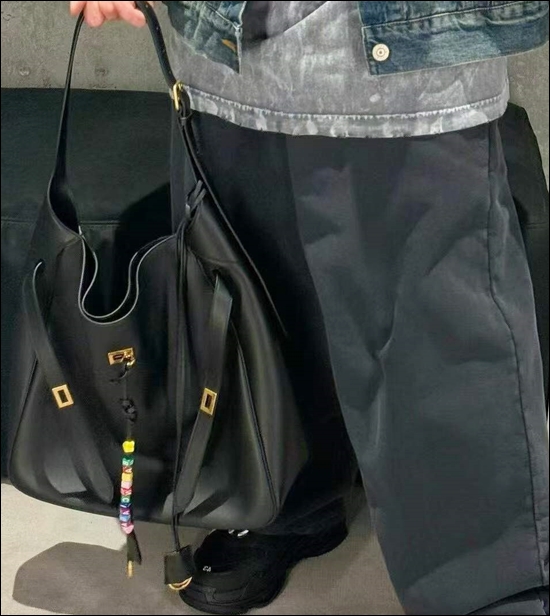 a894876dadc30feed5a0fe61c53403d2_1763360392_2922.jpg a894876dadc30feed5a0fe61c53403d2_1763360392_2922.jpg