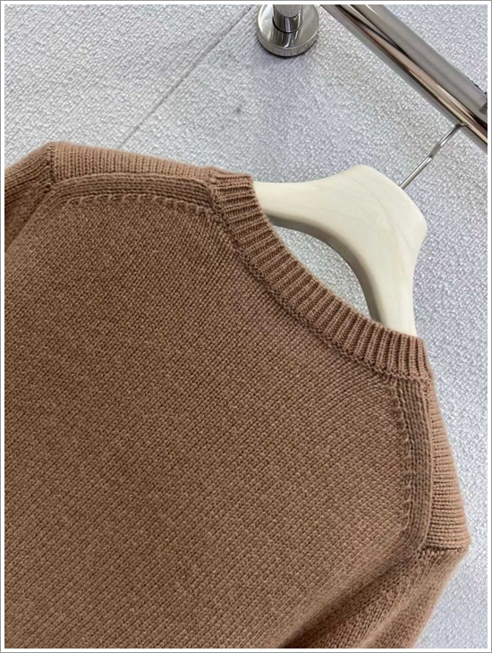 b56a18a1543a3191109808fee9788f6d_1763024959_1971.jpg b56a18a1543a3191109808fee9788f6d_1763024959_1971.jpg