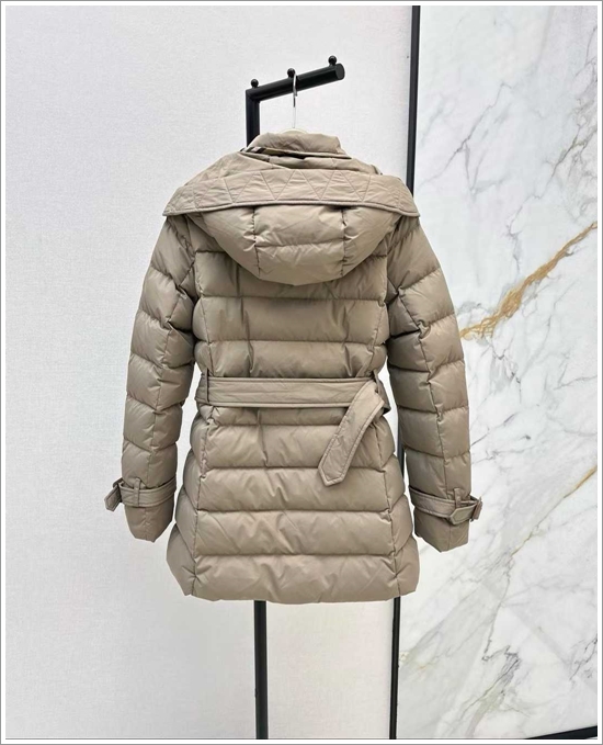 b8ed9e419fbb4e2a6e49de8a08b793ee_1762754061_8334.jpg b8ed9e419fbb4e2a6e49de8a08b793ee_1762754061_8334.jpg