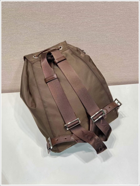 d7b19e50a296f5da4f8df16e5174b9c9_1763630757_8404.jpg d7b19e50a296f5da4f8df16e5174b9c9_1763630757_8404.jpg