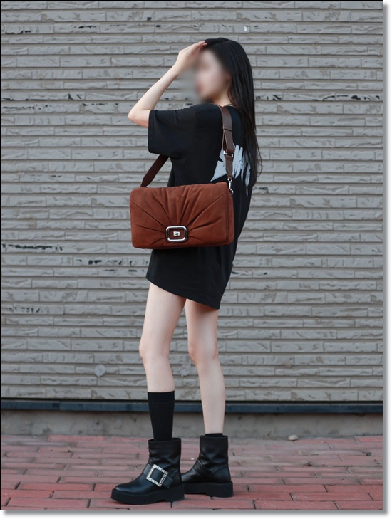 e855bd4694fb2b4ca8d7d7eee6f24f09_1762233550_9361.jpg e855bd4694fb2b4ca8d7d7eee6f24f09_1762233550_9361.jpg