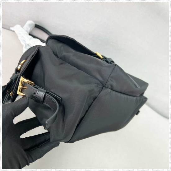 5dfab60b6a376da06fca95744f97b7a3_1765324385_1286.jpg 5dfab60b6a376da06fca95744f97b7a3_1765324385_1286.jpg