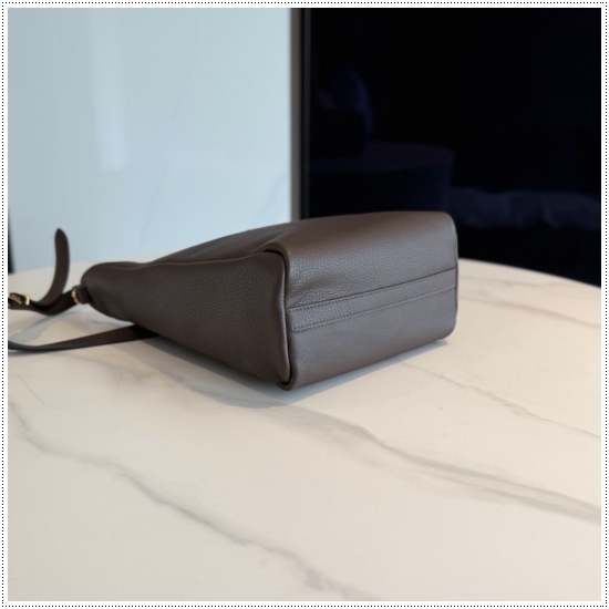 8e3aa2cef577caacfea88a4e0b24a97b_1765164160_7785.jpg 8e3aa2cef577caacfea88a4e0b24a97b_1765164160_7785.jpg