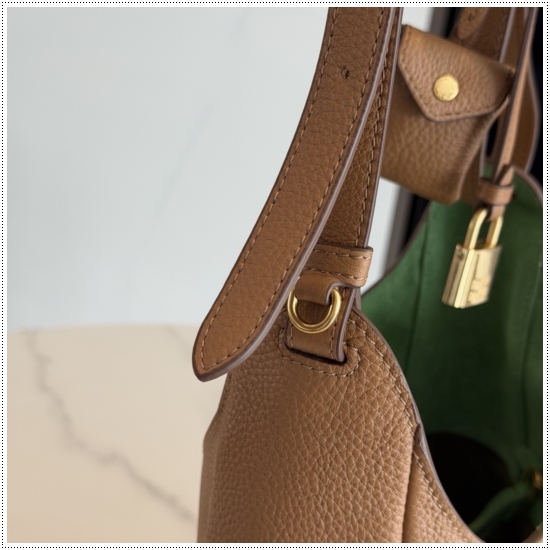 8e3aa2cef577caacfea88a4e0b24a97b_1765164176_324.jpg 8e3aa2cef577caacfea88a4e0b24a97b_1765164176_324.jpg