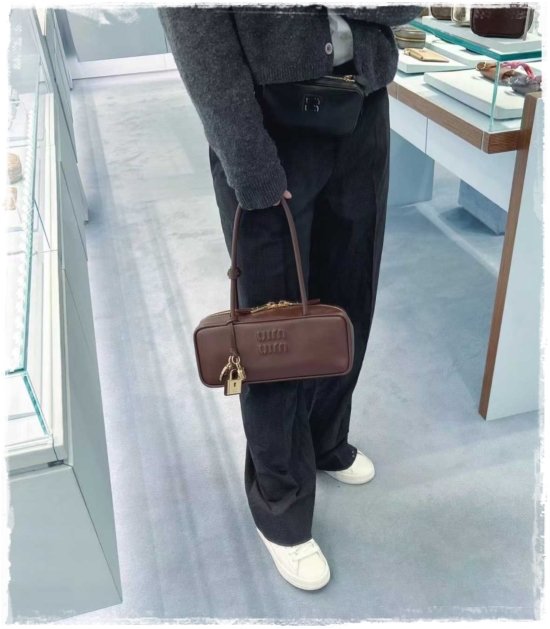 f632f6574dd99f8d0e2806d77733a98d_1766563976_5643.jpg f632f6574dd99f8d0e2806d77733a98d_1766563976_5643.jpg