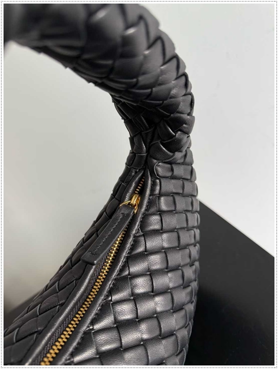 942603b57778070a84b1a2d23d1c3242_1770980764_7575.jpg 942603b57778070a84b1a2d23d1c3242_1770980764_7575.jpg