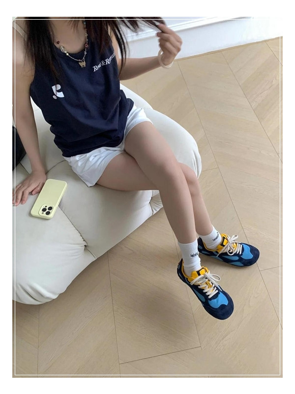 오르빗 플래시 보테가베네타 운동화 부드러움과 가벼움의 절묘한 조합을 보여드립니다!