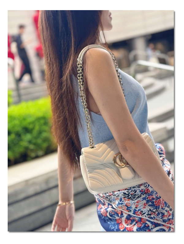 유연한 래더를 자랑하는 구찌 GG마몽 마테라쎄의 트렌디함을 보여줄 차례~