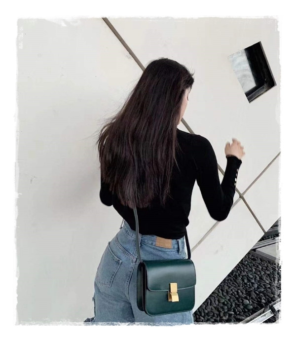 연출샷 후기 찾아보고 직접 찾아낸 셀린느 클래식박스 틴 꽉 찬 만족감^^