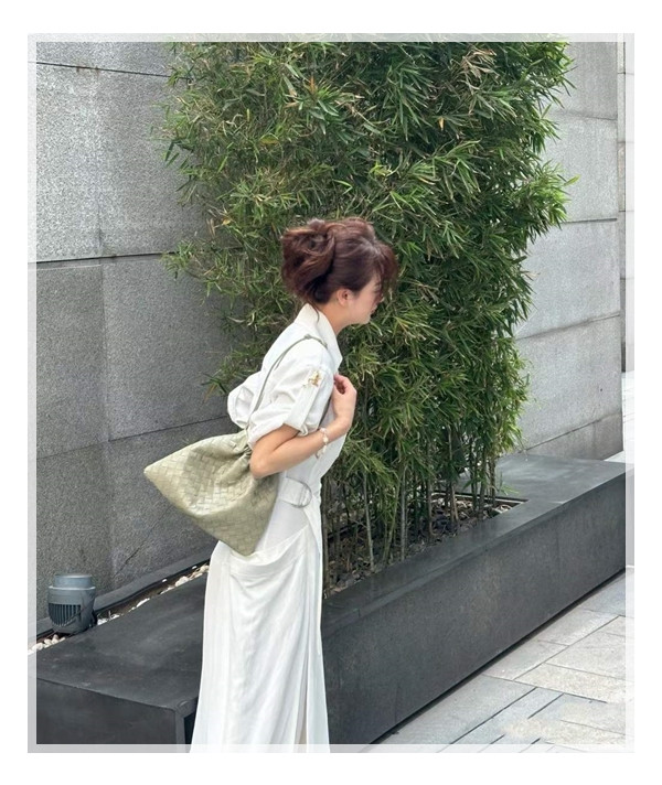 충분히 행복하게 해주는 보테가베네타 더스트백 - 미적인 요소까지 완벽해.