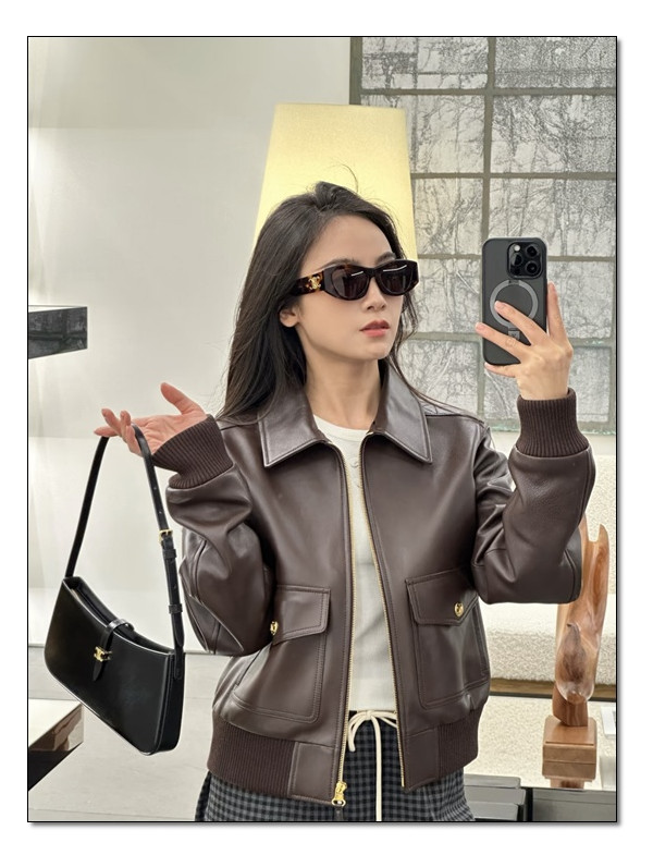 거리를 활보하면서 더더욱 뽐내고 싶을때 선택할수 있는 new Line 셀린느 티나