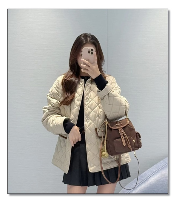 Ponge 블루종 오버 Size의 미우미우 자켓 매시즌 마다 찾게되는 보석같은 item