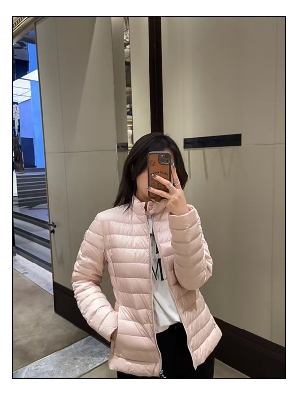 무거운 느낌없이 포근함을 선사하는 몽클레어 이젤 lgelle 테일러드 디자인