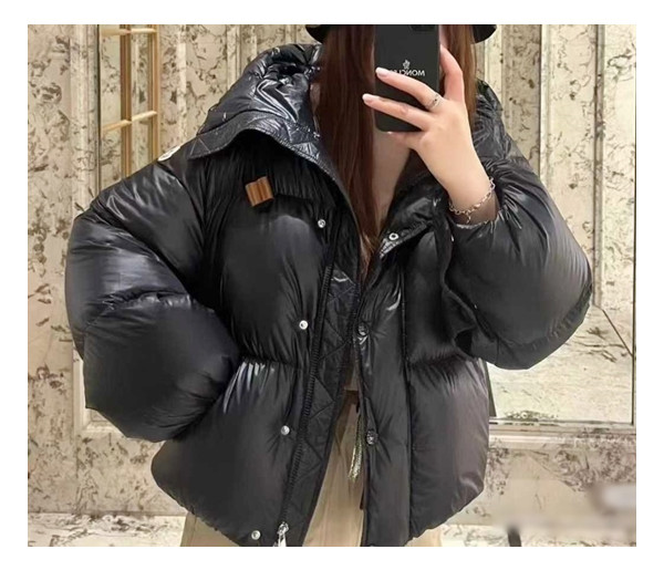 숏 다운재킷의 일인자-> 몽클레어 보레이 패딩 준비 완료~