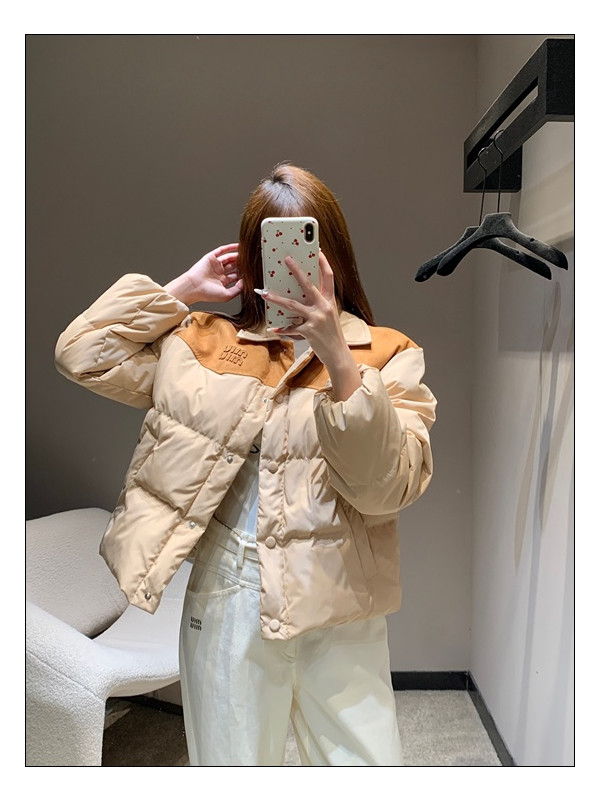 테크니컬한 퐁제 미우미우 숏패딩 :) 빈티지 60년대에서 영감을 받은 ITEM