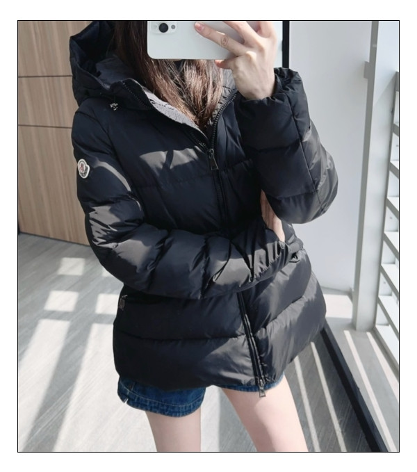 Moncler 여성 아우터 찐템; 몽클레어 아보체 심플하고 모던한 Style