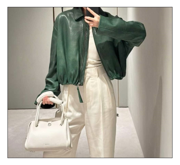 멋잘알들의 잇템 로에베 마드리드 3가지 Style로 멋내기 도전해요.