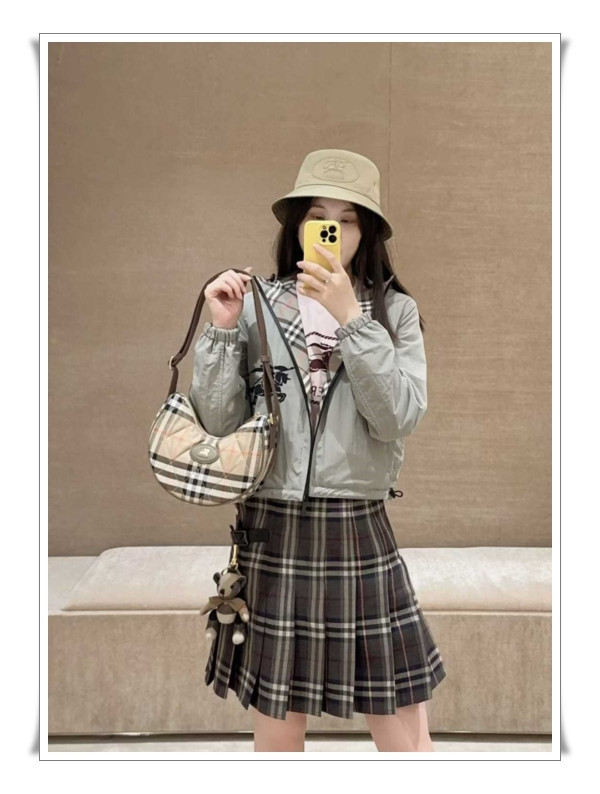 요즘 제 최애 BAG, 기마상 메탈 버버리 호보백 언박싱부터 후기까지 솔직하게~