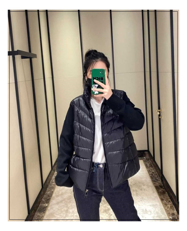 실내외 만능템으로 불리는 몽클레어 니트패딩 트리콧 / 방한템으로 손색없음