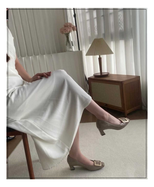 높지도 낮지도 않은 로저비비에 구두 ㅣ 한 번 신으면 벗기 싫어지는 마법슈즈