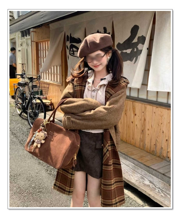 여전히 최고의 인기를 누리는미우미우 보백 옷장 속 필살기로 픽해두기