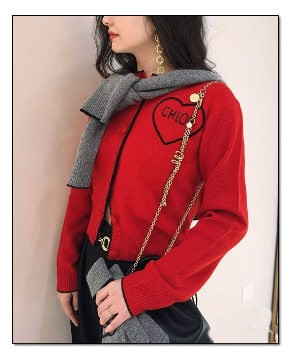 러블리를 입는 여자 [끌로에 가디건] 패션리더가 되는 히든아이템이자 데일리템