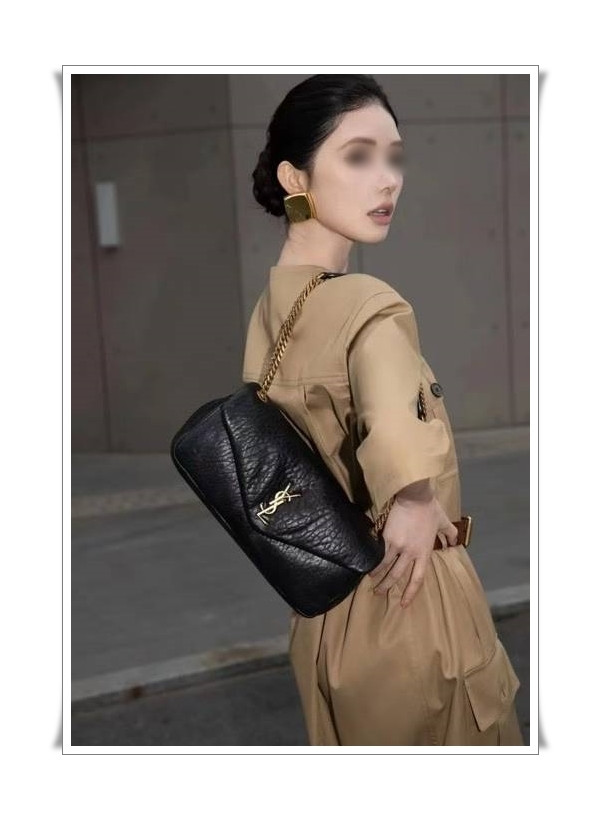 들고나면 소문나는 생로랑 칼립소(Calypso) 호기심을 자극하는 최애템